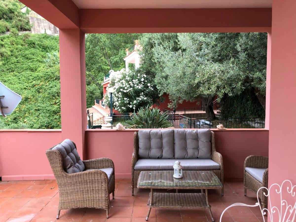 Villa Le Petit Paradis Таорміна Екстер'єр фото