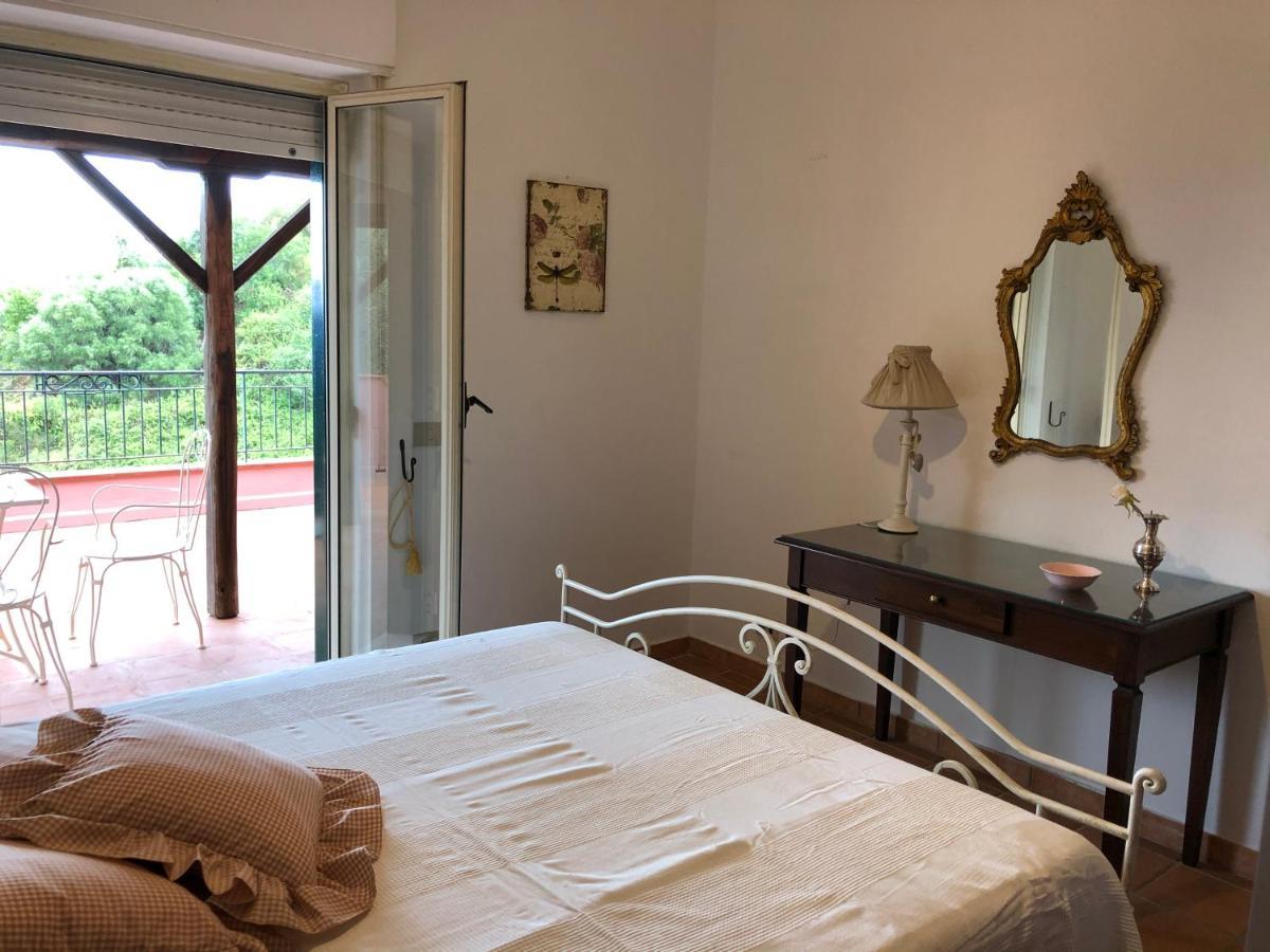 Villa Le Petit Paradis Таорміна Екстер'єр фото