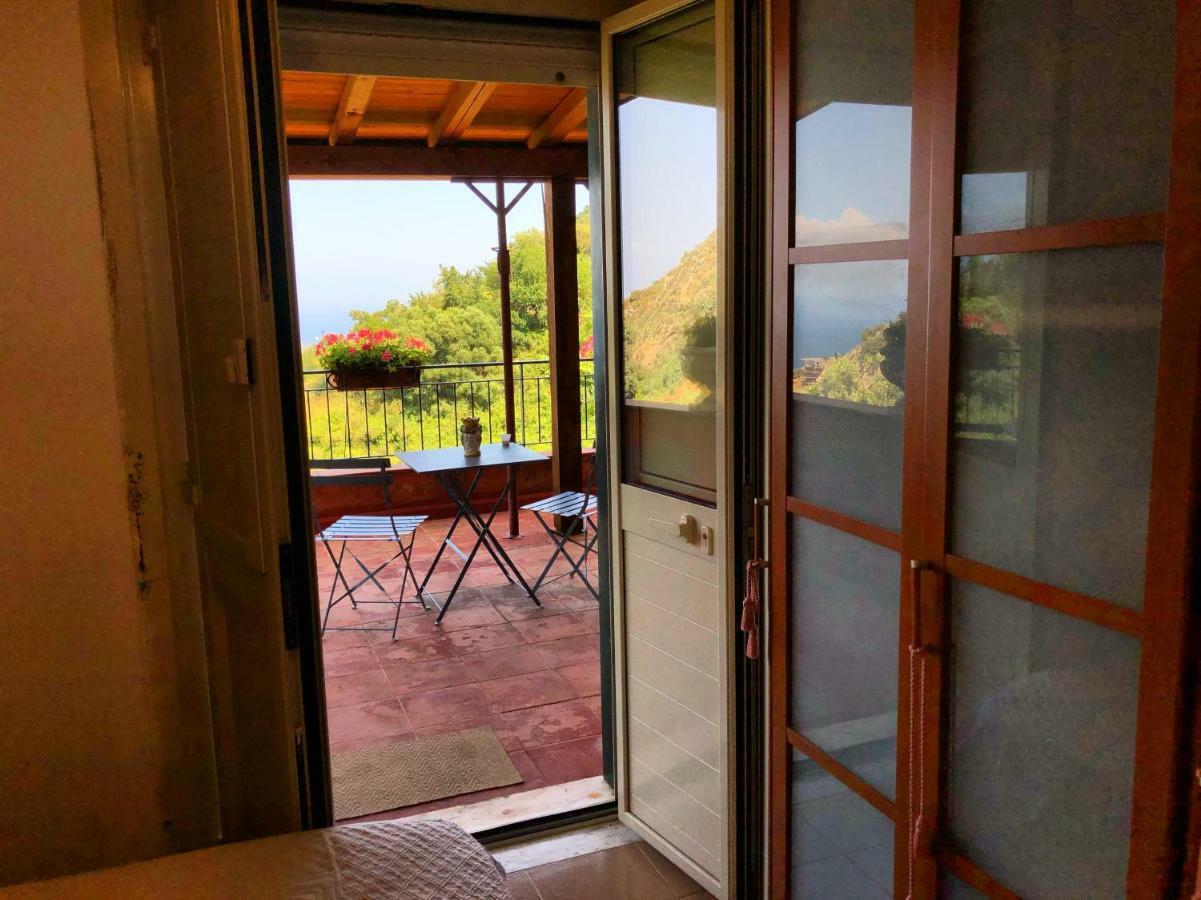 Villa Le Petit Paradis Таорміна Екстер'єр фото
