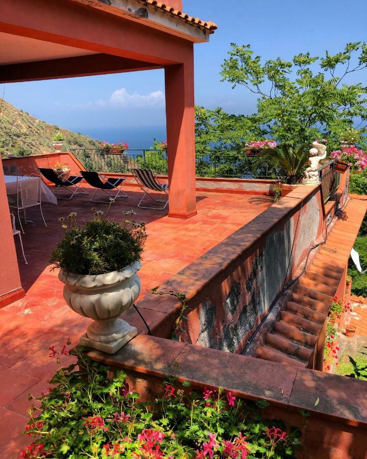 Villa Le Petit Paradis Таорміна Екстер'єр фото